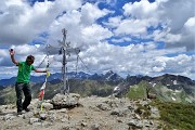 38 Gli amici stambecchi mi seguono in vetta Corno Stella (2620 m)